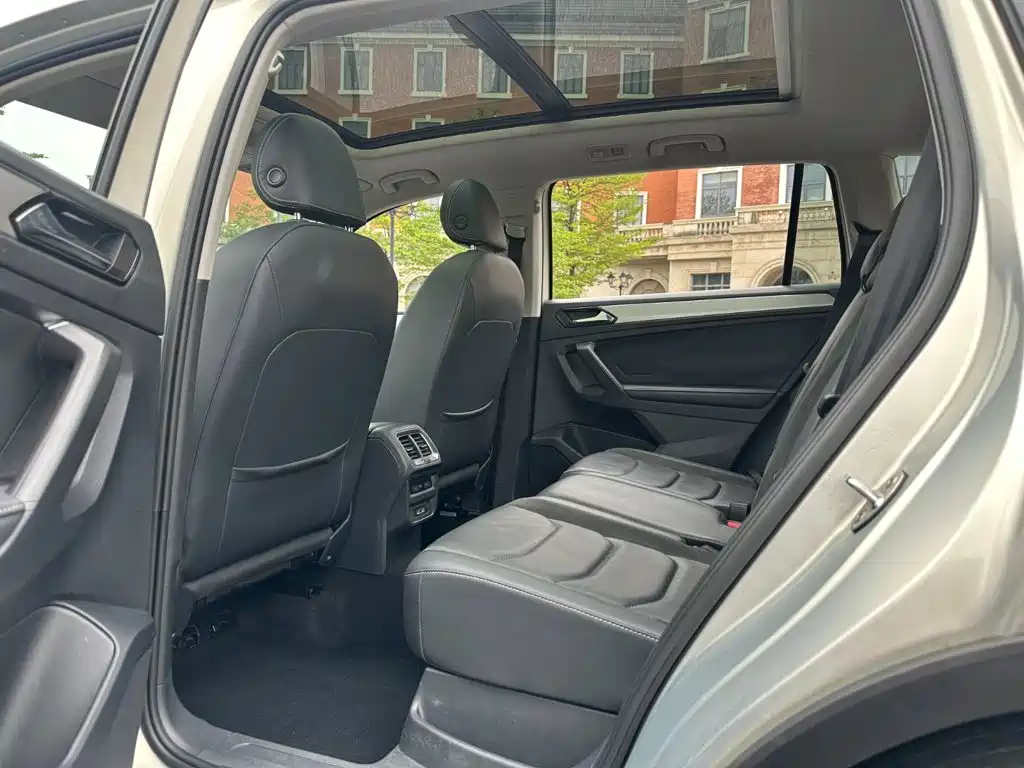 Volkswagen Tiguan L — миниатюра 10