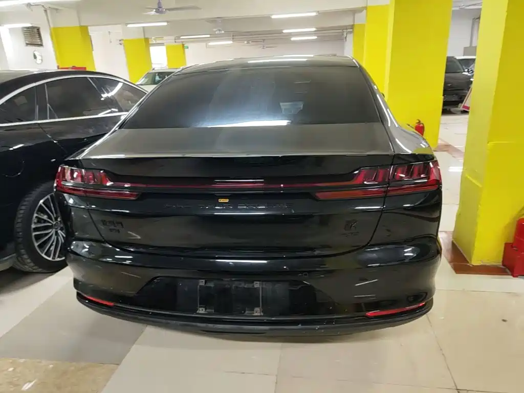 BYD Han — миниатюра 6