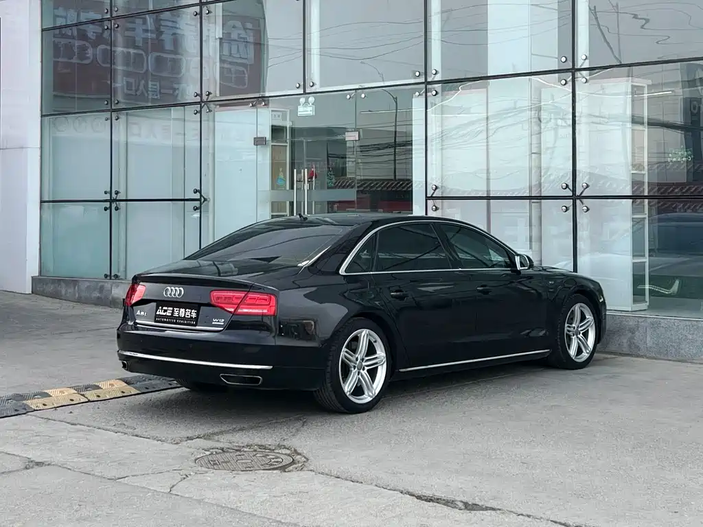 Audi A8 2011 A8L W12 6.3 FSI quattro