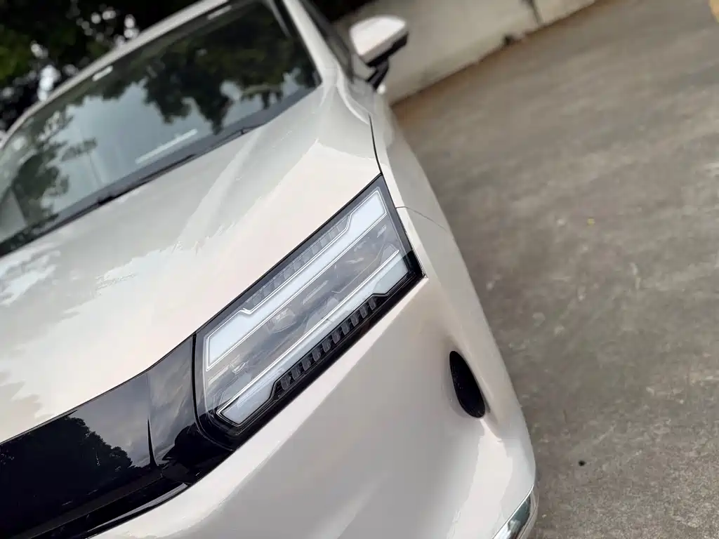 Wuling Xingguang 730 New Energy — миниатюра 20