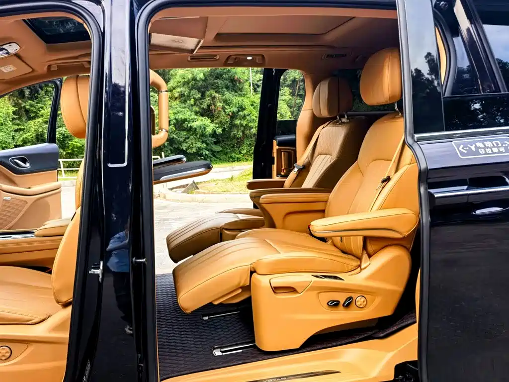 VOYAH Dreamer — миниатюра 10