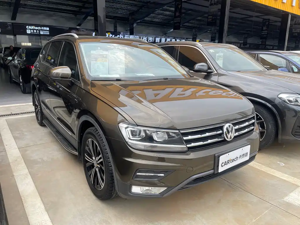 Volkswagen Tiguan L — миниатюра 4