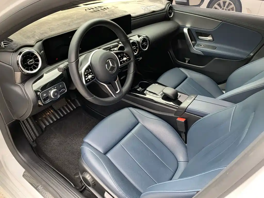 Mercedes-Benz A-Class — миниатюра 9