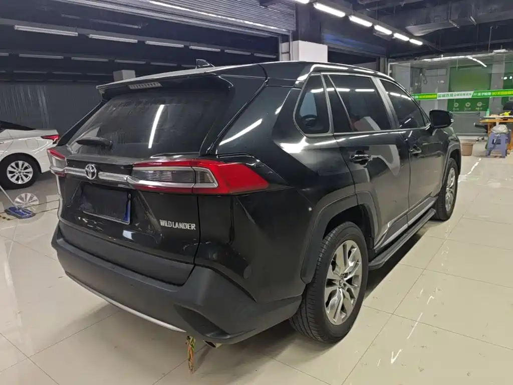 Toyota Wildlander — миниатюра 7