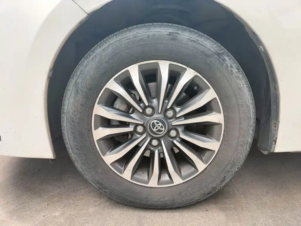 Toyota Corolla — миниатюра 3