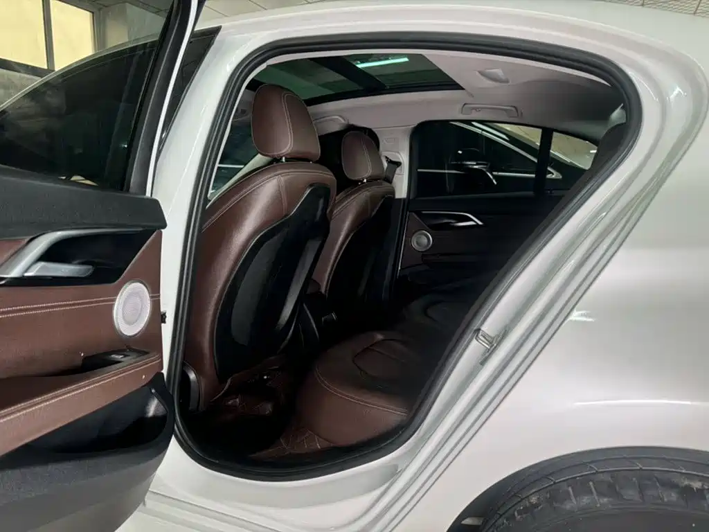 BMW 1 Series — миниатюра 11