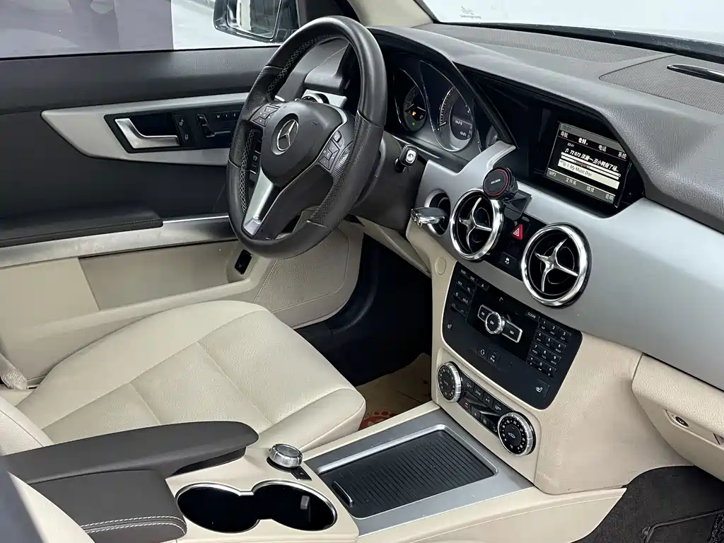 Mercedes-Benz GLK-Class — миниатюра 8