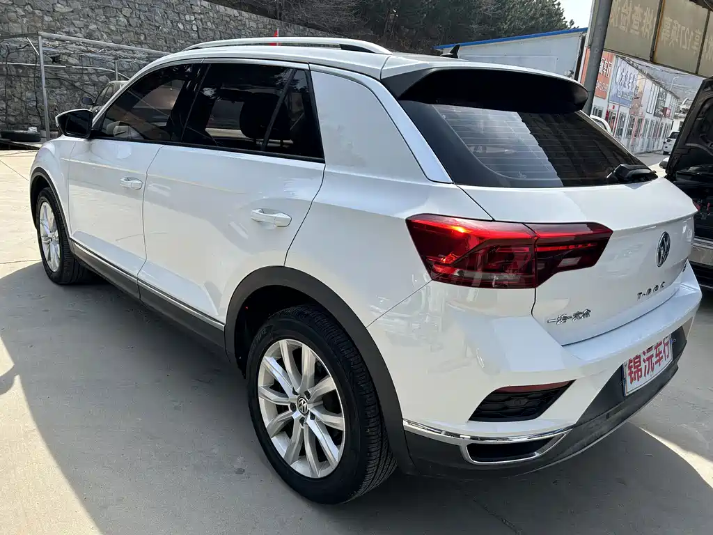 Volkswagen T-Roc — миниатюра 9