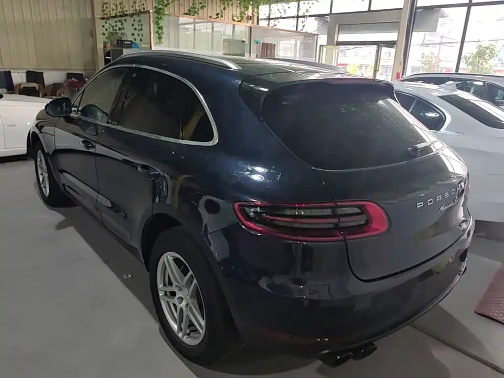 Porsche Macan — миниатюра 5