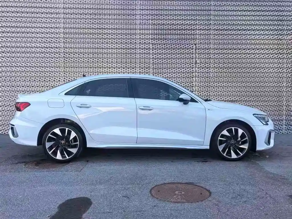 Audi A3 — миниатюра 3