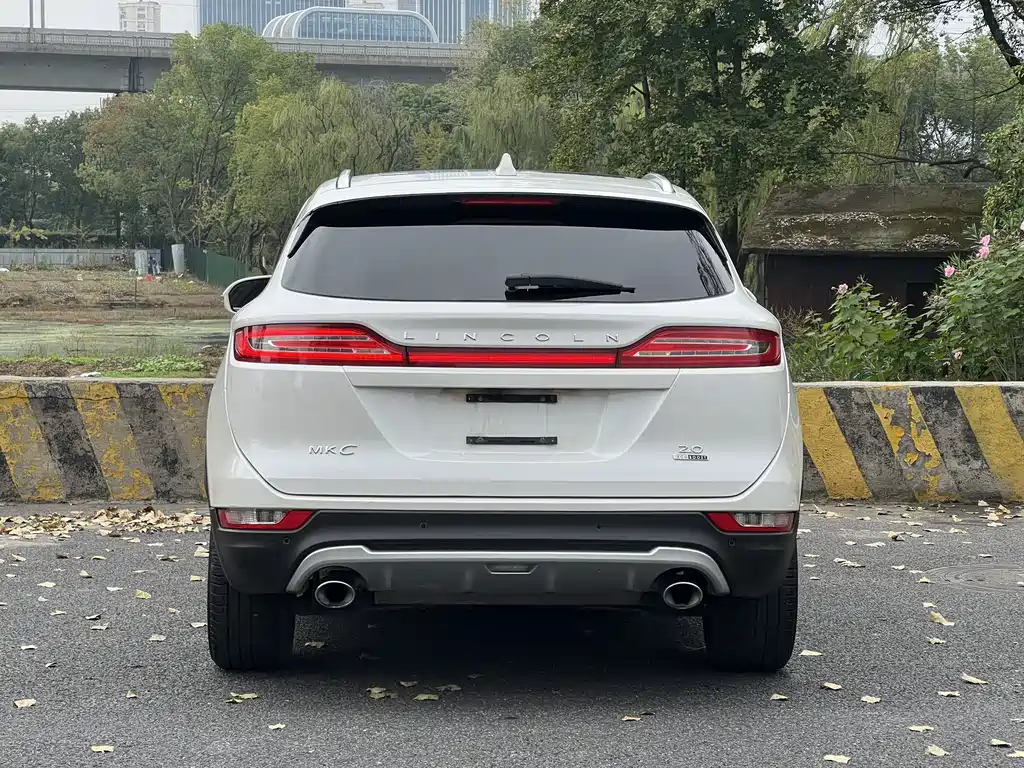 Lincoln MKC — миниатюра 6