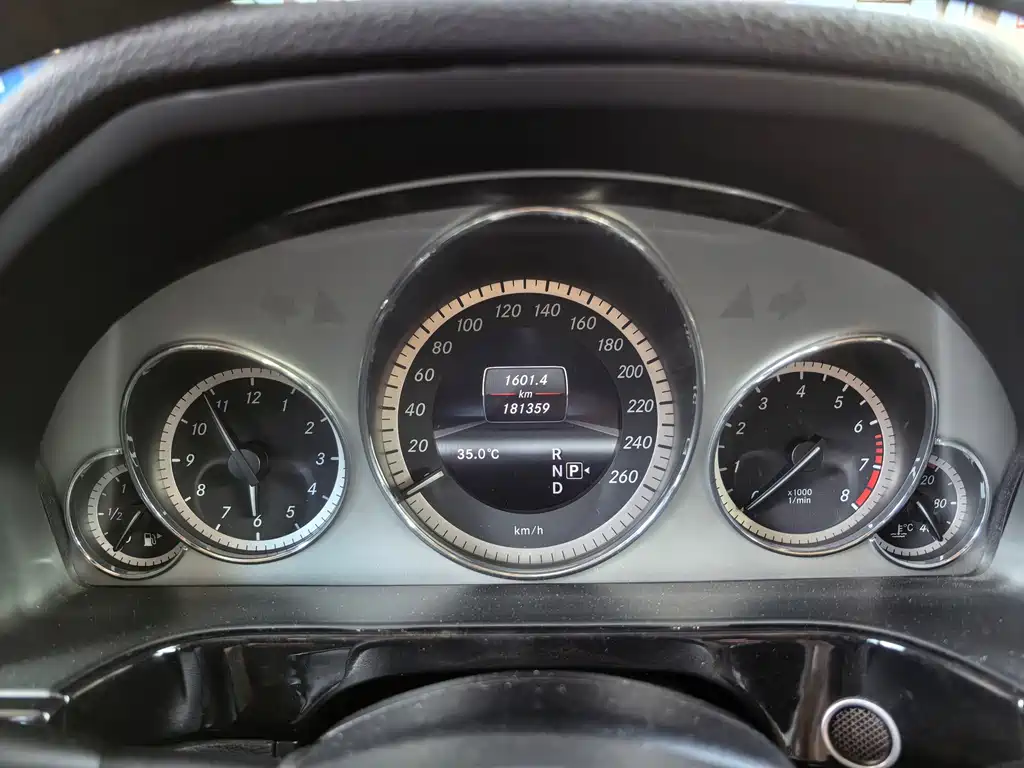 Mercedes-Benz E-Class — миниатюра 18