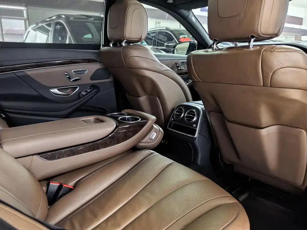 Mercedes-Benz S-Class — миниатюра 9
