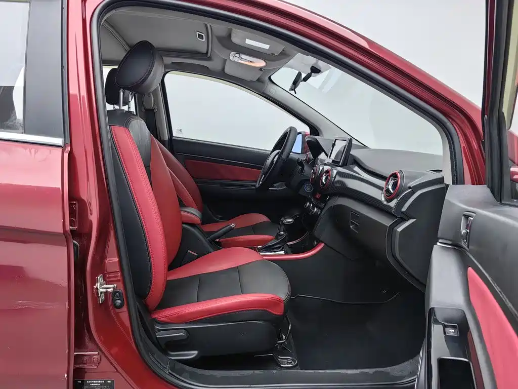 BAIC Senova X25 — миниатюра 23