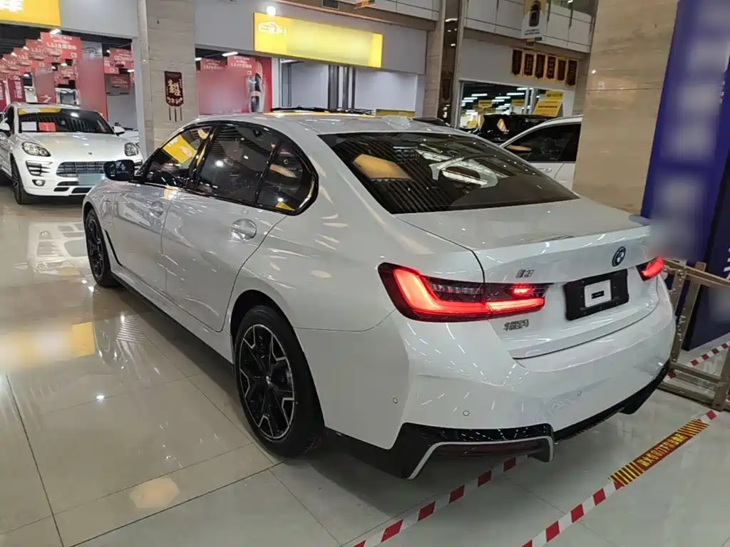 BMW i3 — миниатюра 5