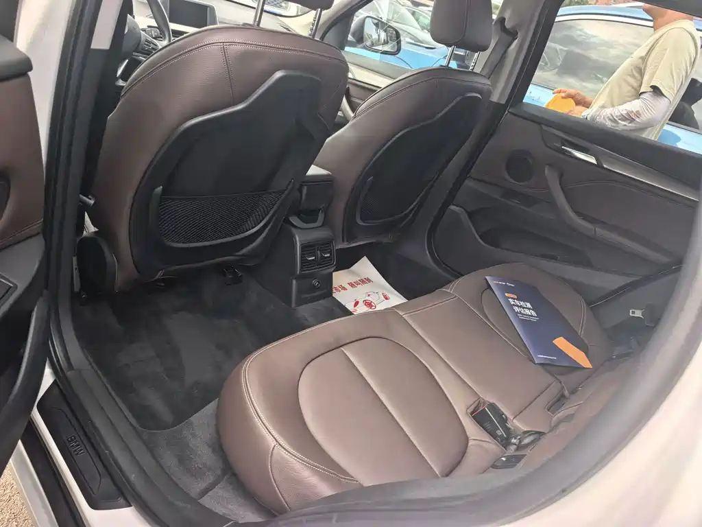 BMW X1 — миниатюра 12