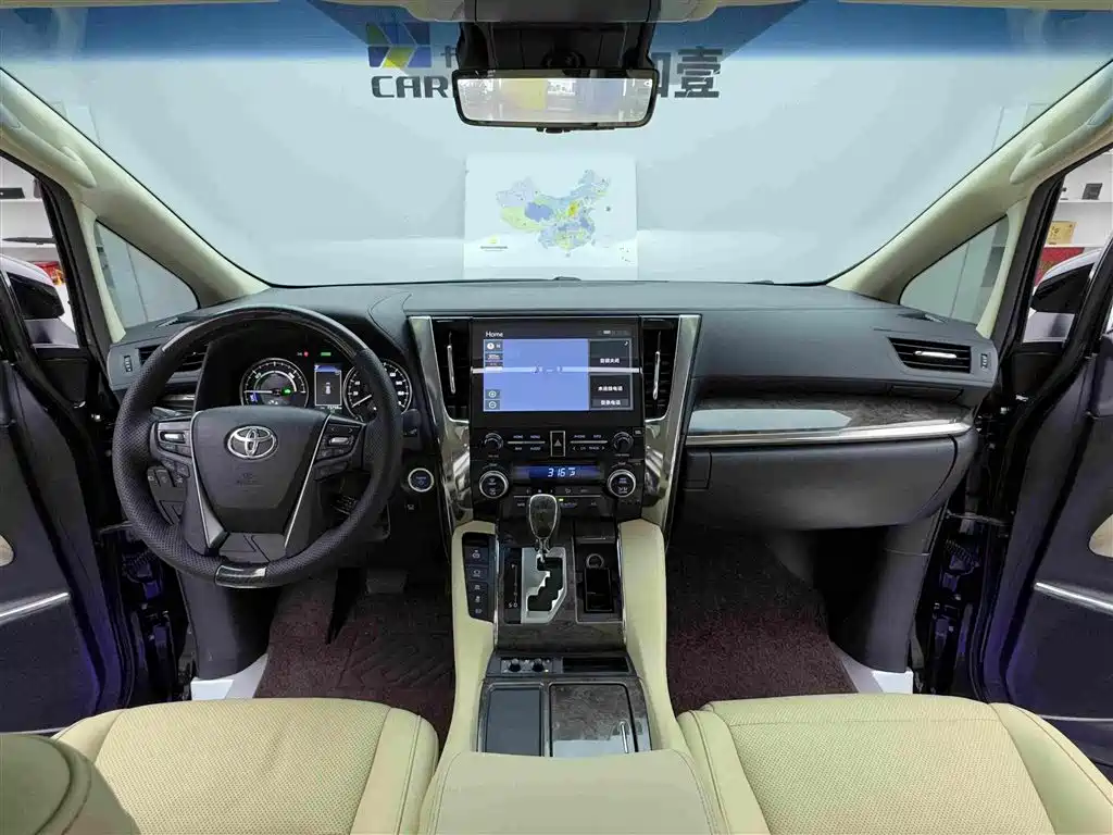 Toyota Vellfire — миниатюра 9