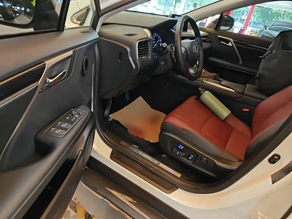 Lexus RX — миниатюра 16