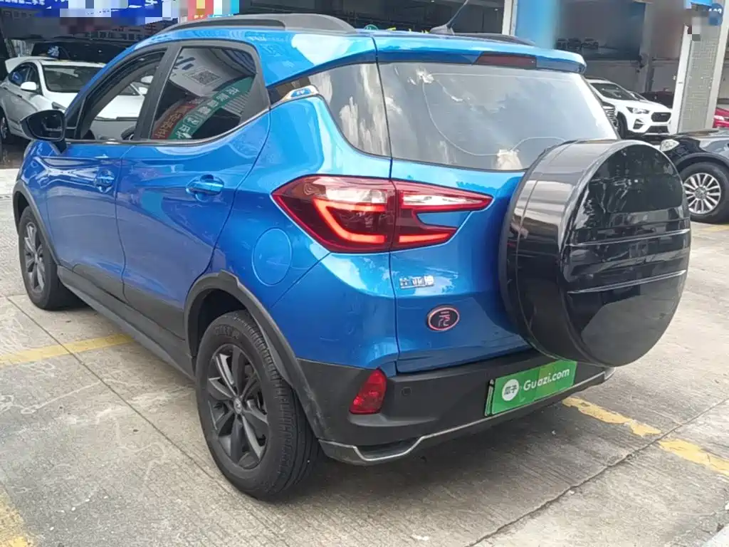 BYD Yuan EV — миниатюра 5