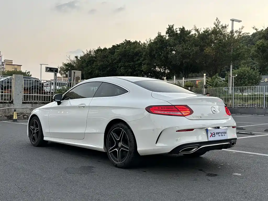 Mercedes-Benz C-Class (Import) — миниатюра 4