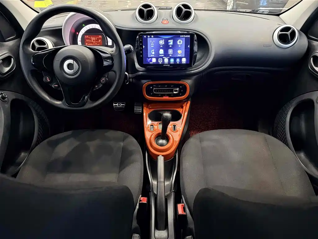 Smart forfour 1.0L 52 kW Lively Edition, фото 8