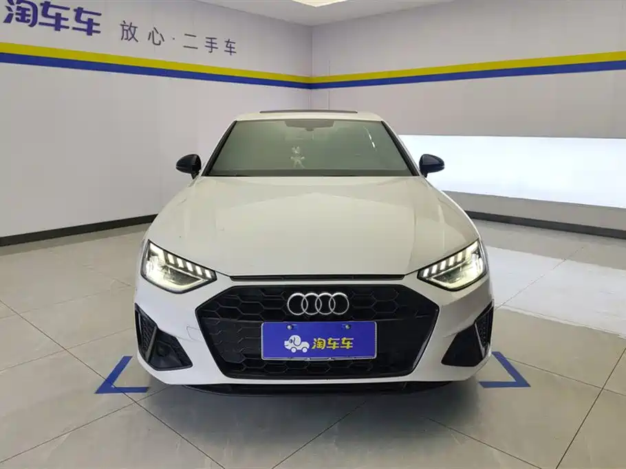 Audi A4L 2023 40 TFSI Luxury