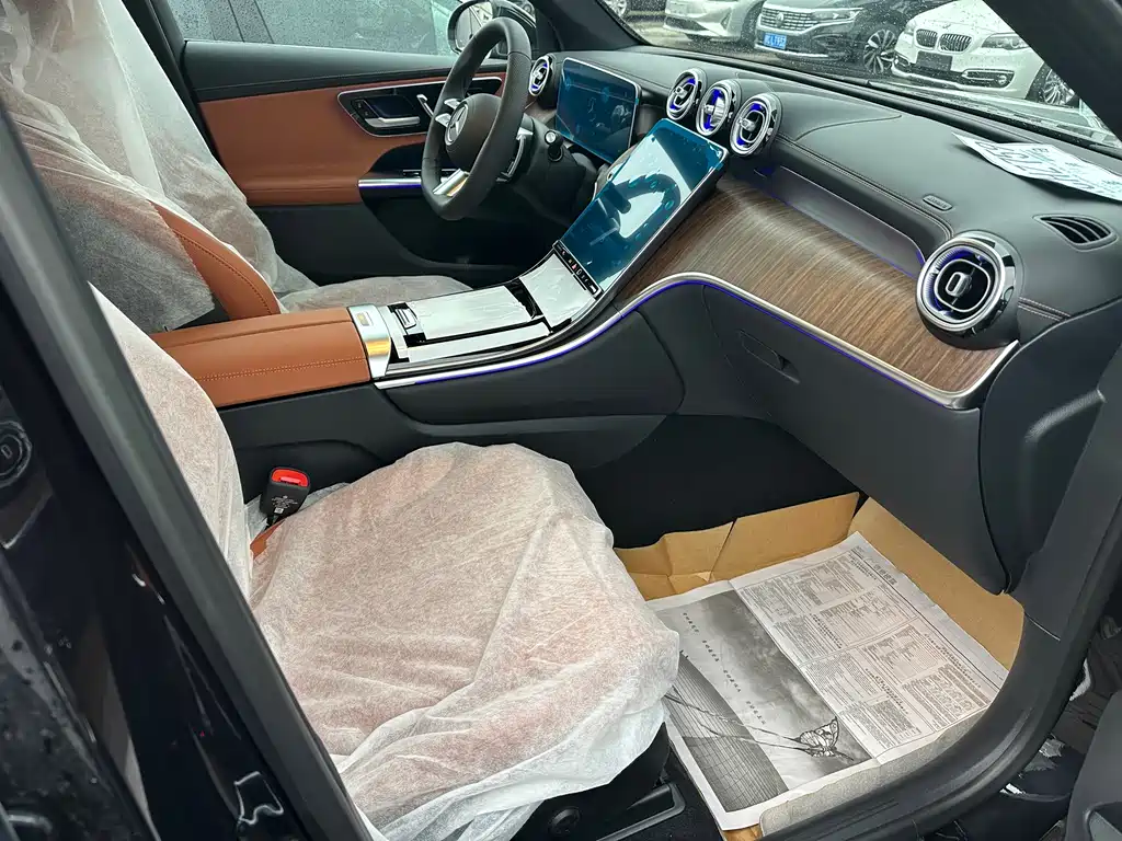 Mercedes-Benz GLC 2026 GLC 300 L 4MATIC 5 мест