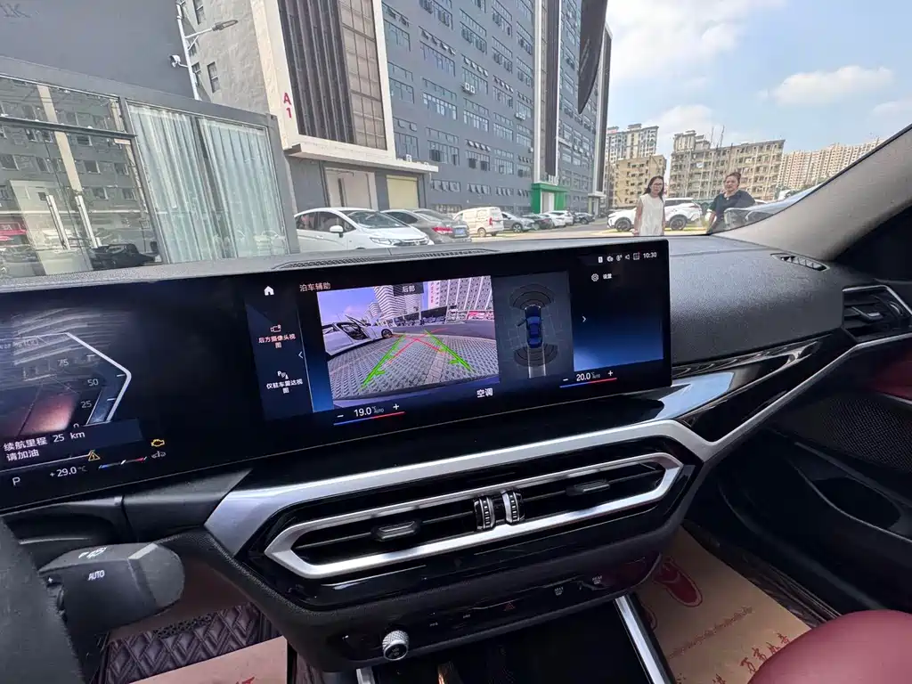 BMW 3 Series — миниатюра 10