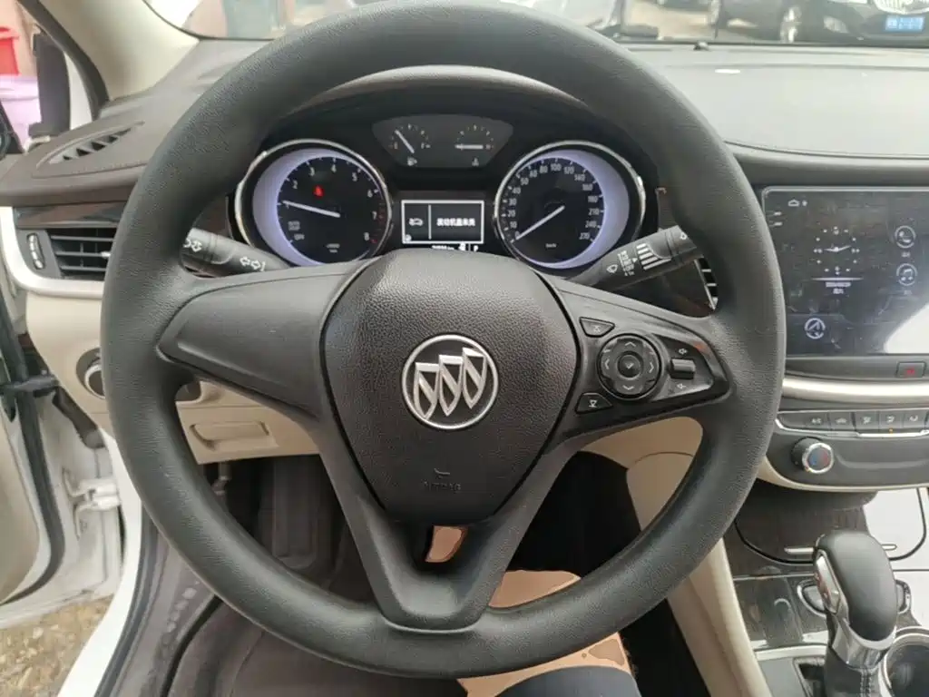 Buick Verano — миниатюра 11