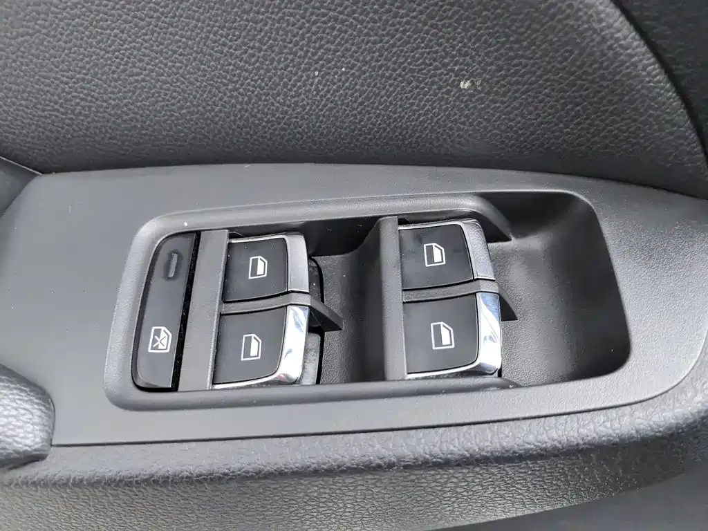 Roewe RX5 — миниатюра 9