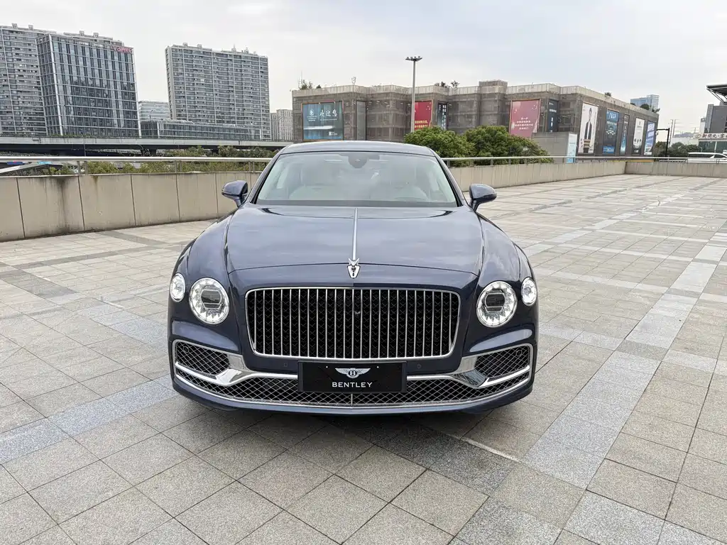 BENTLEY FLYING SPUR PLUG IN HYBRID