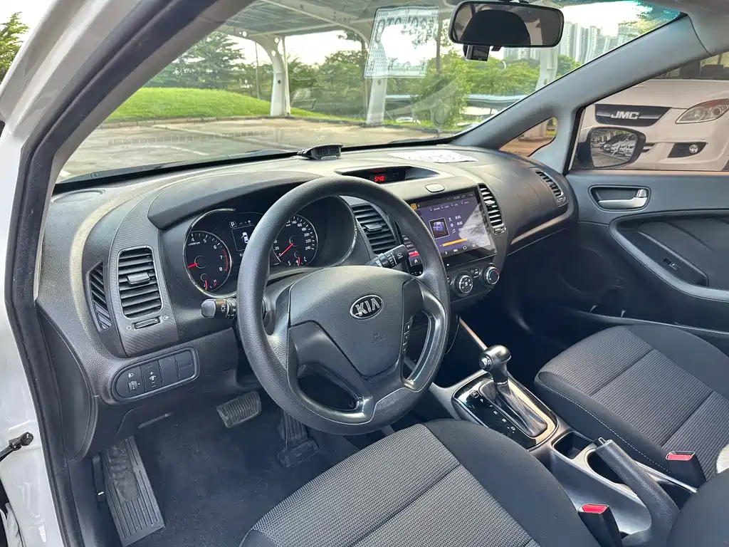 Kia K3 — миниатюра 15