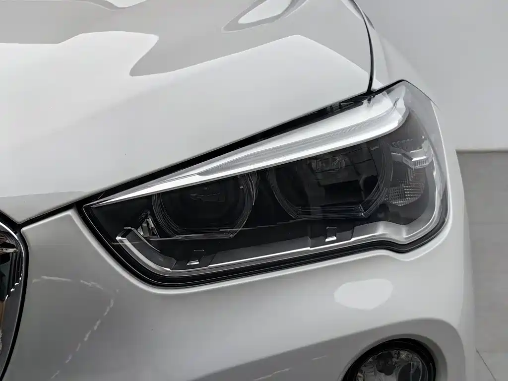 BMW X1 — миниатюра 7