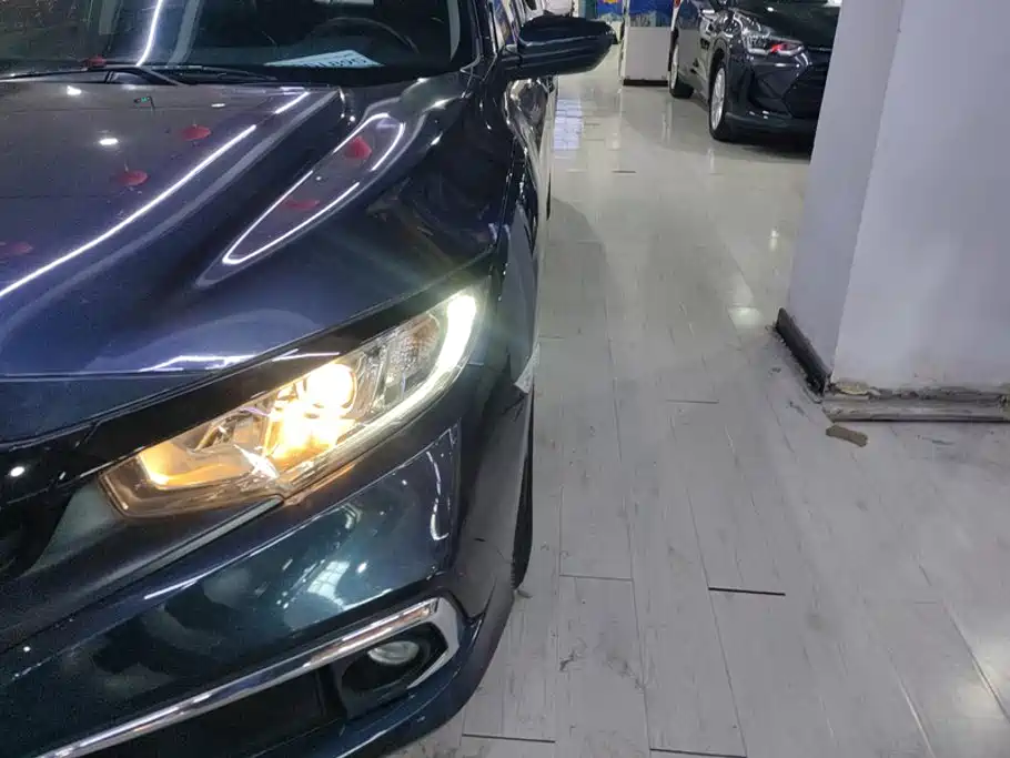 Honda Civic — миниатюра 5