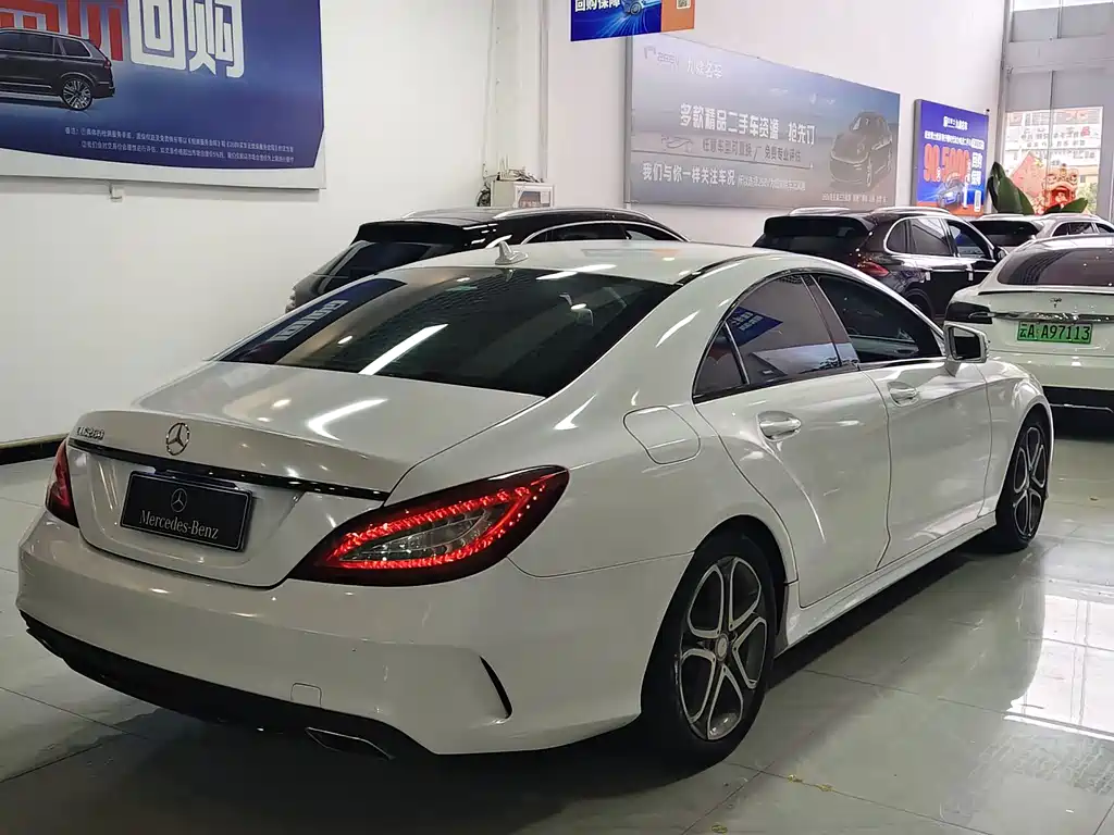 Mercedes-Benz CLS — миниатюра 12
