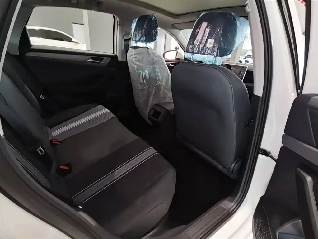 Volkswagen Sagitar 2026 3000 300TSI DSG