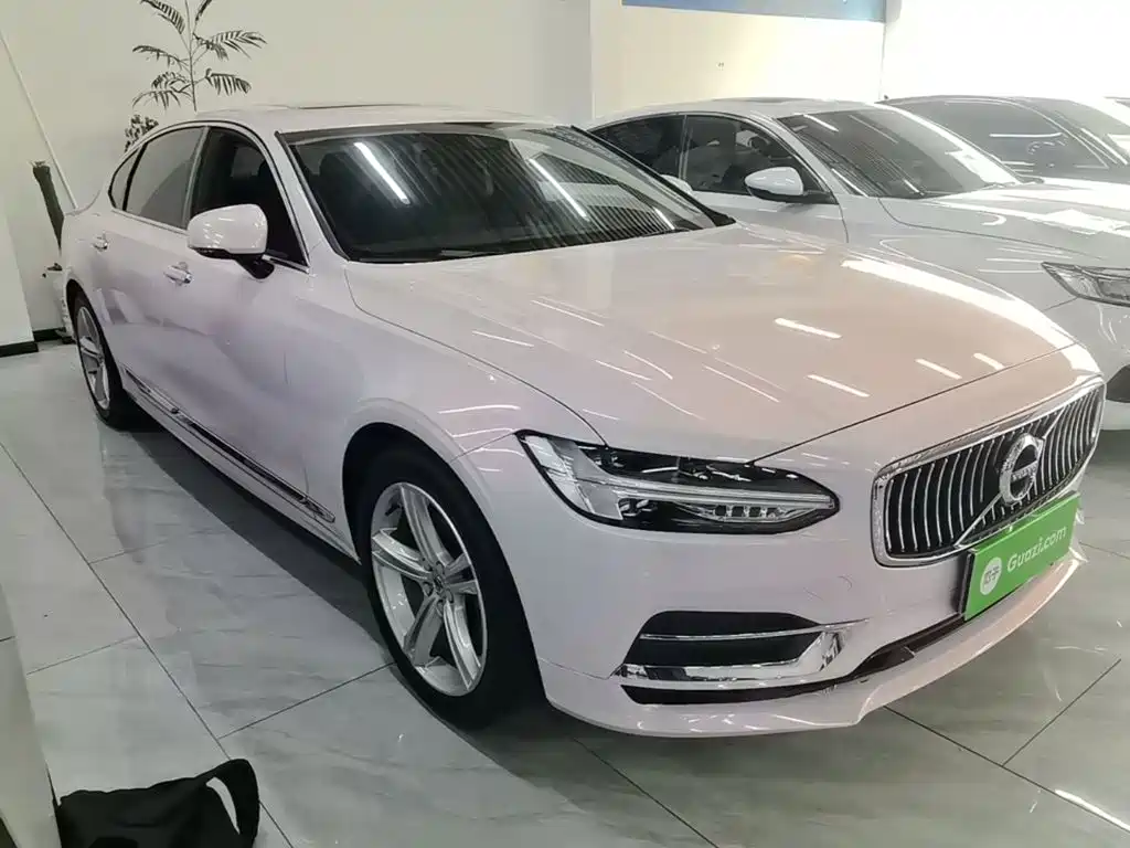 Volvo S90 — миниатюра 4
