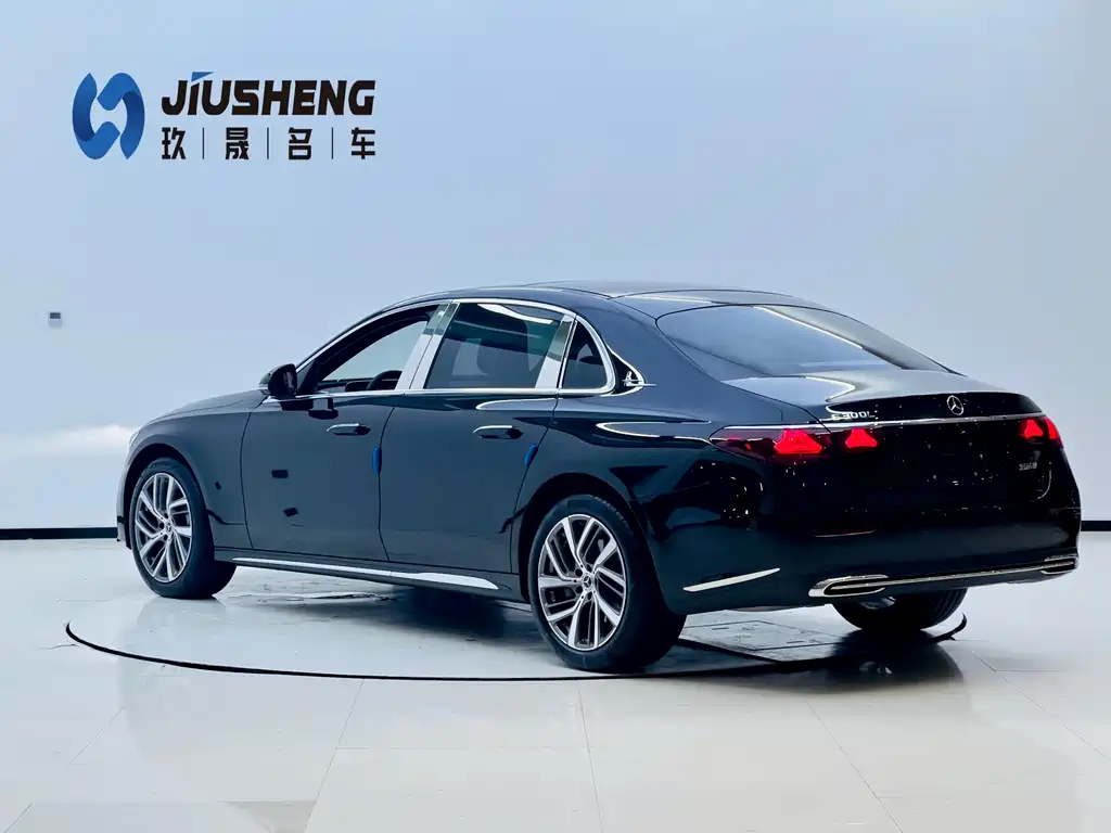 Mercedes-Benz E-Class E 2025 E 300 L Fashion