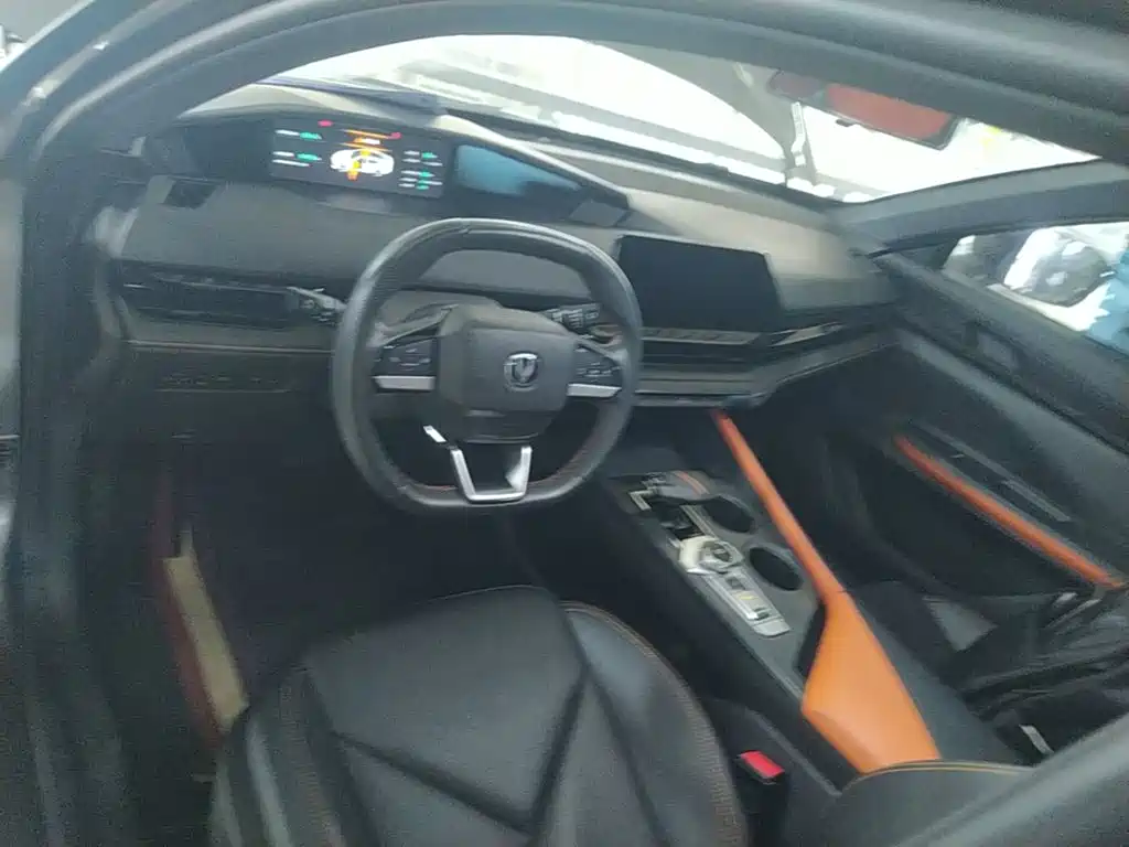 Changan UNI-V iDD — миниатюра 10