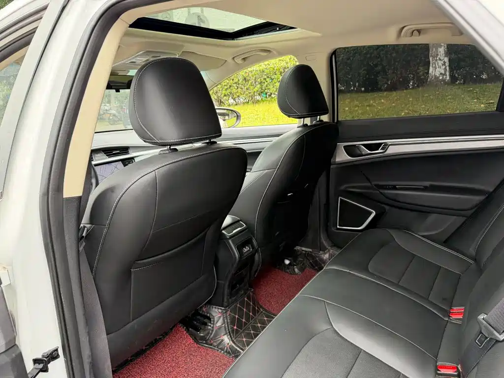 Geely Emgrand GS — миниатюра 11