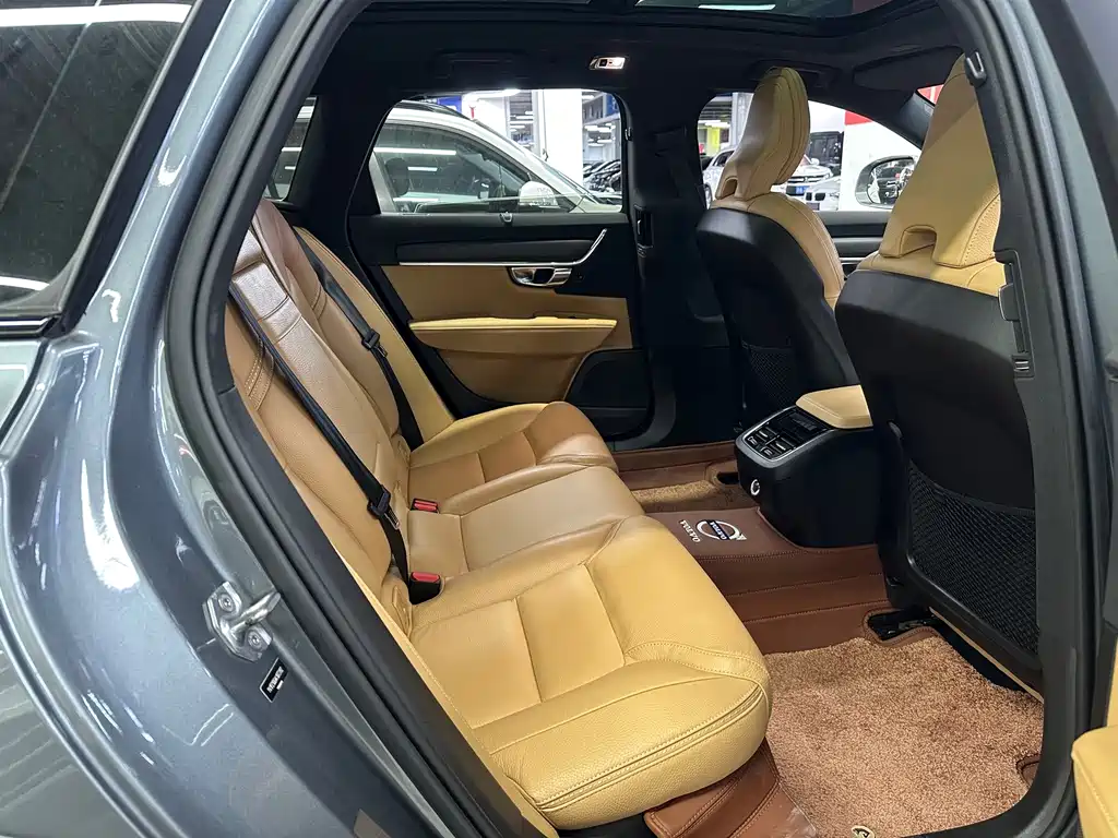 Volvo V90 — миниатюра 21