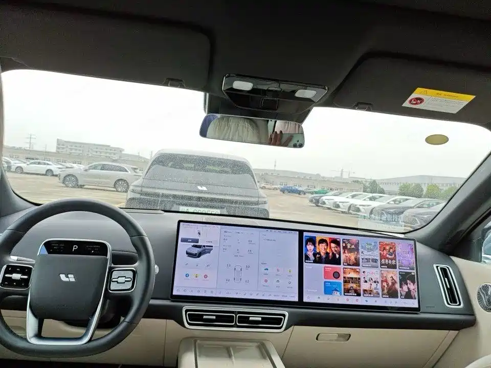 Li Auto L8 2025 Ultra