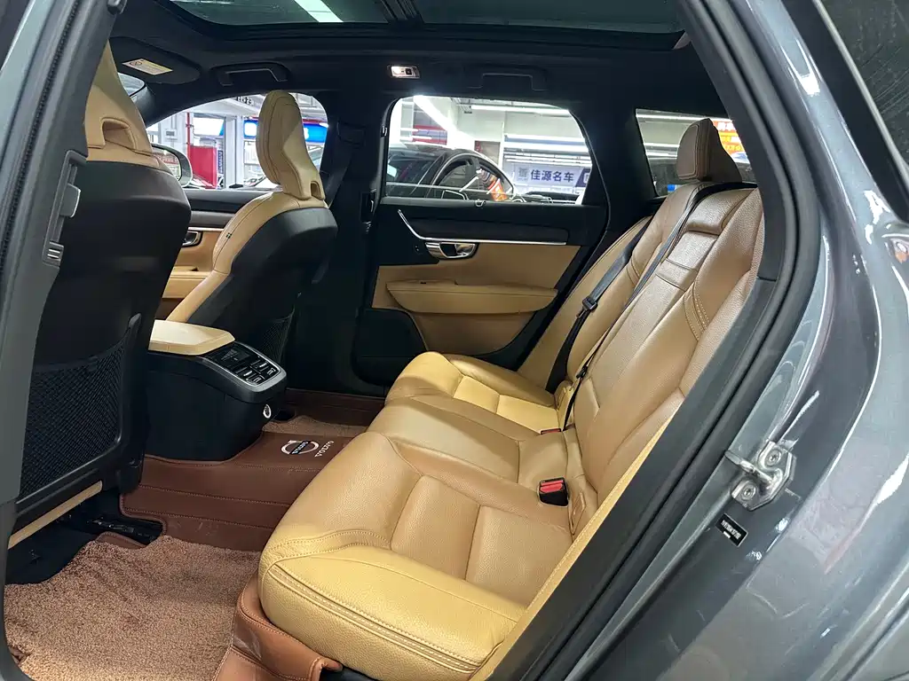 Volvo V90 — миниатюра 20