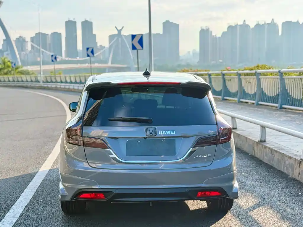 Honda Jade — миниатюра 5