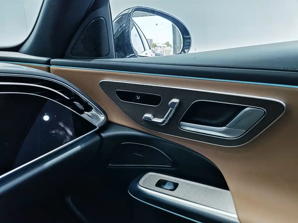 Mercedes-Benz E-Class New Energy — миниатюра 16