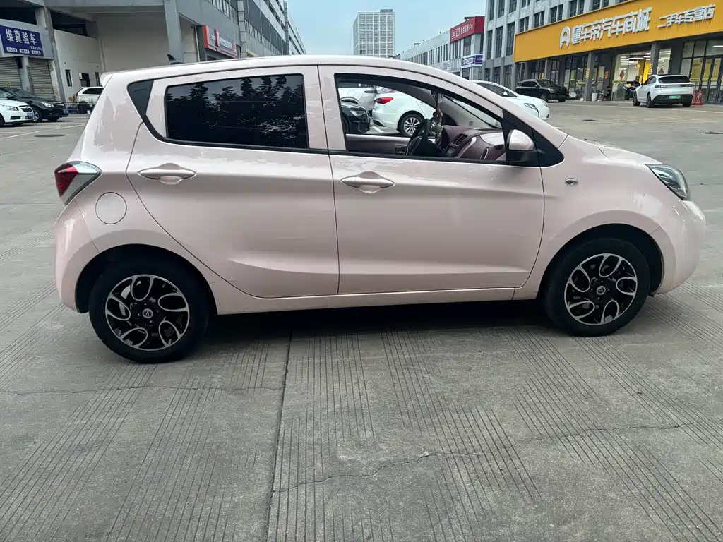 Changan Benben E-Star — миниатюра 6