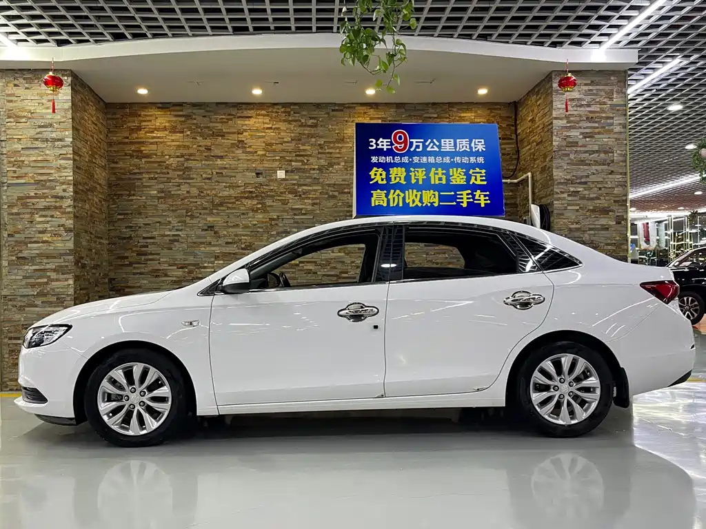 Buick Excelle — миниатюра 3