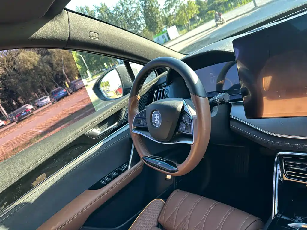 BYD Tang New Energy — миниатюра 20