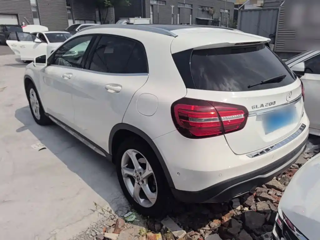Mercedes-Benz GLA — миниатюра 5