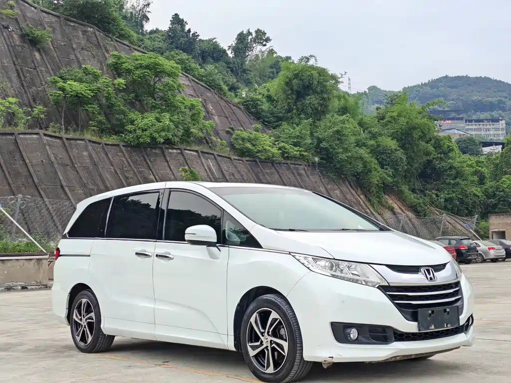 Honda Odyssey 2017 2.4L Luxury